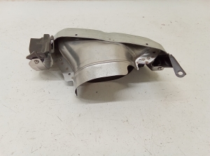 VOLVO XC60 (2017–2026) Summuti otsik 31454854 - 5