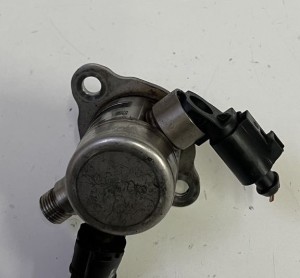 Fuel pump - 05E127027D