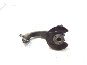   Rear wheel hub  - 8842880 
