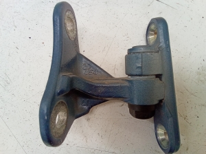 Mercedes Benz R-Class 251 (2006–2017) Front door top hinge 2D454 - 3