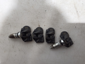 BMW 1 SERIES F40 (2019–2026) Tire pressure sensor 6877936 - 2