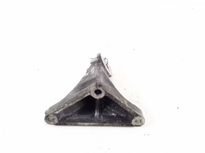 Subaru Legacy V (2009–2014) Getriebehalter 30450AA031 - 2