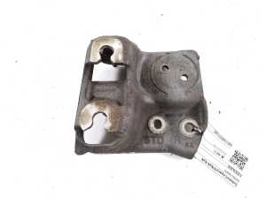 Motorhalter - 41032AJ030