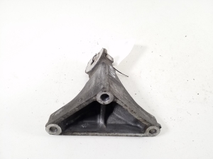 Subaru Legacy V (2009–2014) Getriebehalter 30450AA021 - 2