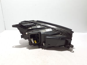 Mercedes Benz GLE-Class 167 (2019–2026) Esituli A1679064708 - 4