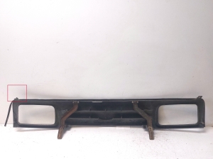 Ford Sierra I (1982–1987) Front grille 83BG8150 - 3