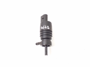 Mercedes Benz SLK-Class 171 (2004–2011) Front windshield washer pump A2108690821 - 3