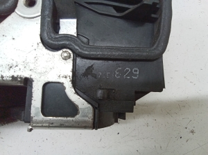 BMW X3 E83 (2003–2010) Rear side door lock 7154629 - 3