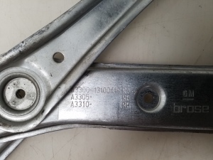 Opel Astra H (2004–2010) Esiukse aknatõstuk ja selle osad - 3