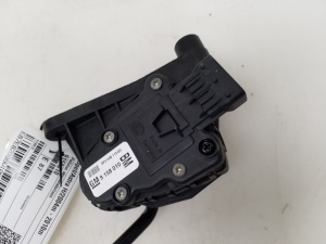 Opel Astra H (2004–2010) Accelerator pedal 9158010 - 3