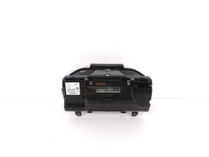 VOLVO XC40 (2017–2026) Instrument cluster 32443491 - 3