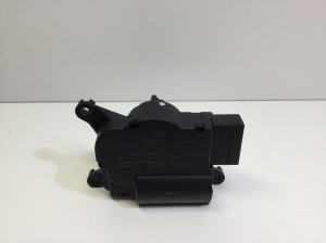 Opel Astra H (2004–2010) Stellmotor Heizungsklappe 3093691 - 3