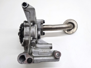 Volkswagen Touran I (2003–2010) Õlipump 03G115105 - 5