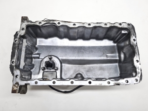 Volkswagen Touran I (2003–2010) Oil pan 1J0907660C - 4