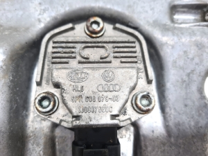 Volkswagen Touran I (2003–2010) Oil pan 1J0907660C - 7