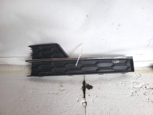 Front bumper lower grille - 5E0807681G