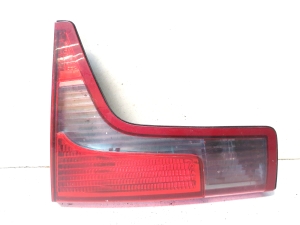 Tail light on trunk lid - 89034081X31