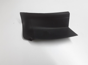 Eck-Rückleuchte Blende - EM2B13N553AH