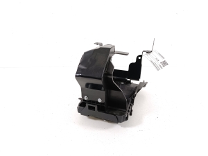 VOLVO XC40 (2017–2026) Batteriehalter 32348534 - 3