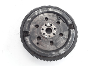   Clutch flywheel 