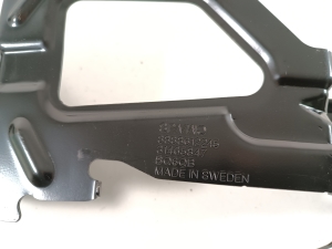 VOLVO XC40 (2017–2026) Engine control unit bracket 31465847 - 3