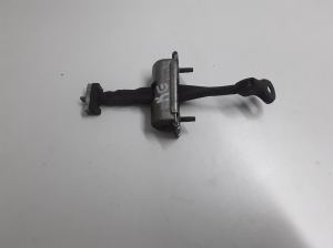 Rear side door opening limiter - EM2BR27200AC
