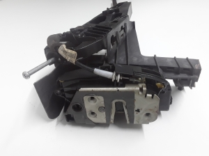 Ford Galaxy (2015–2026) Rear side door lock EM2BR264B52AF - 5