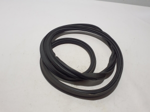   Trunk seal (on body)  -  