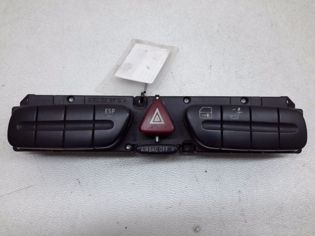 MERCEDES-BENZ C-Class W203/S203/CL203 (2000-2008) Hazard button A2038203710 20973281