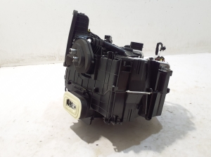 RENAULT Clio V (2019–2026) Heater and its parts 272108266R - 4