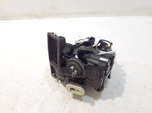   Heater and its parts  - 272108266R 