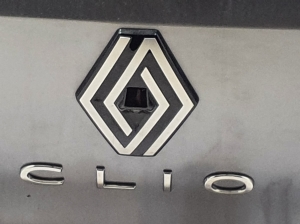 RENAULT Clio V (2019–2026) Trunk lid 901009697R - 3