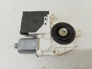 Volkswagen Caddy IV (2015–2020) Esiukse aknatõstuki mootor 2K5959701 - 3