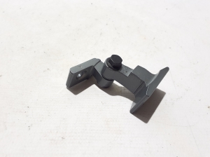 Front door top hinge - 7284534