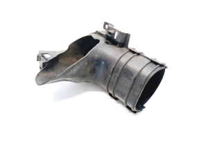   Air intake hose  - 256685400R 