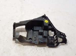 Rear bumper bracket - 8072575