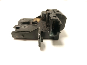 NISSAN Qashqai+2 (2007–2013) Trunk lid lock 90502EY12D - 2