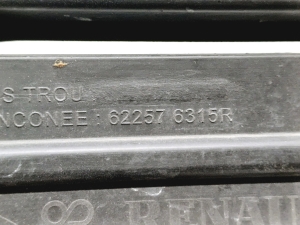 RENAULT Espace V (2014–2026) Front bumper lower grille 622576315R - 2
