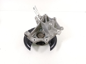 VOLVO XC40 (2017–2026) Rear wheel hub - 2