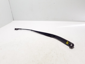 Hyundai Tucson (2015–2026) Windshield wiper arm 98321N7000 - 3