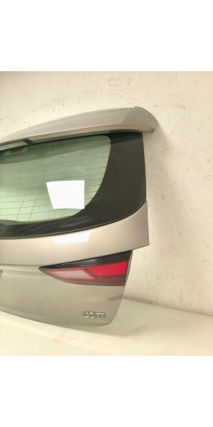 Opel Astra K (2015–2021) Tagaluuk - 2
