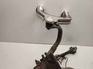 Mercedes Benz E-Class W211 (2002–2009) Front wheel hub A2303300420 - 3
