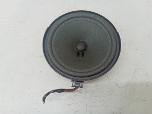 Rear side door speaker
