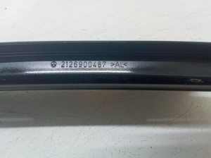 Mercedes Benz E-Class W212 (2009–2015) Sonstiges Teil der hinteren Seitentür A2126900487 - 2