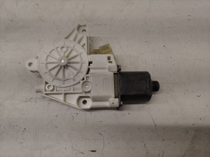 Rear side door window regulator motor - A2048200642