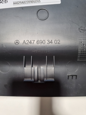 Mercedes Benz B-Class 247 (2018–2026) B-Säulen-Innenverkleidung A2476903402 - 3