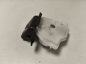TOYOTA Yaris (2011–2020) Trunk lid lock 6935002090 - 3