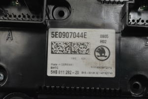 Skoda Octavia III (2013–2019) Heater control panel 5E0907044E - 3