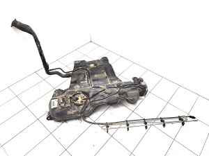   Fuel tank  - 172026680R 