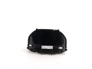 Mercedes Benz A-Class 176 (2012–2018) Instrument cluster A1769007503 - 3